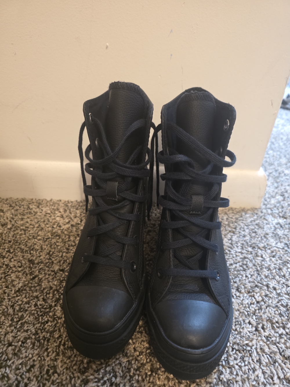 Converse Black High-Top Lace-Up Women's Boots 70 De Luxe